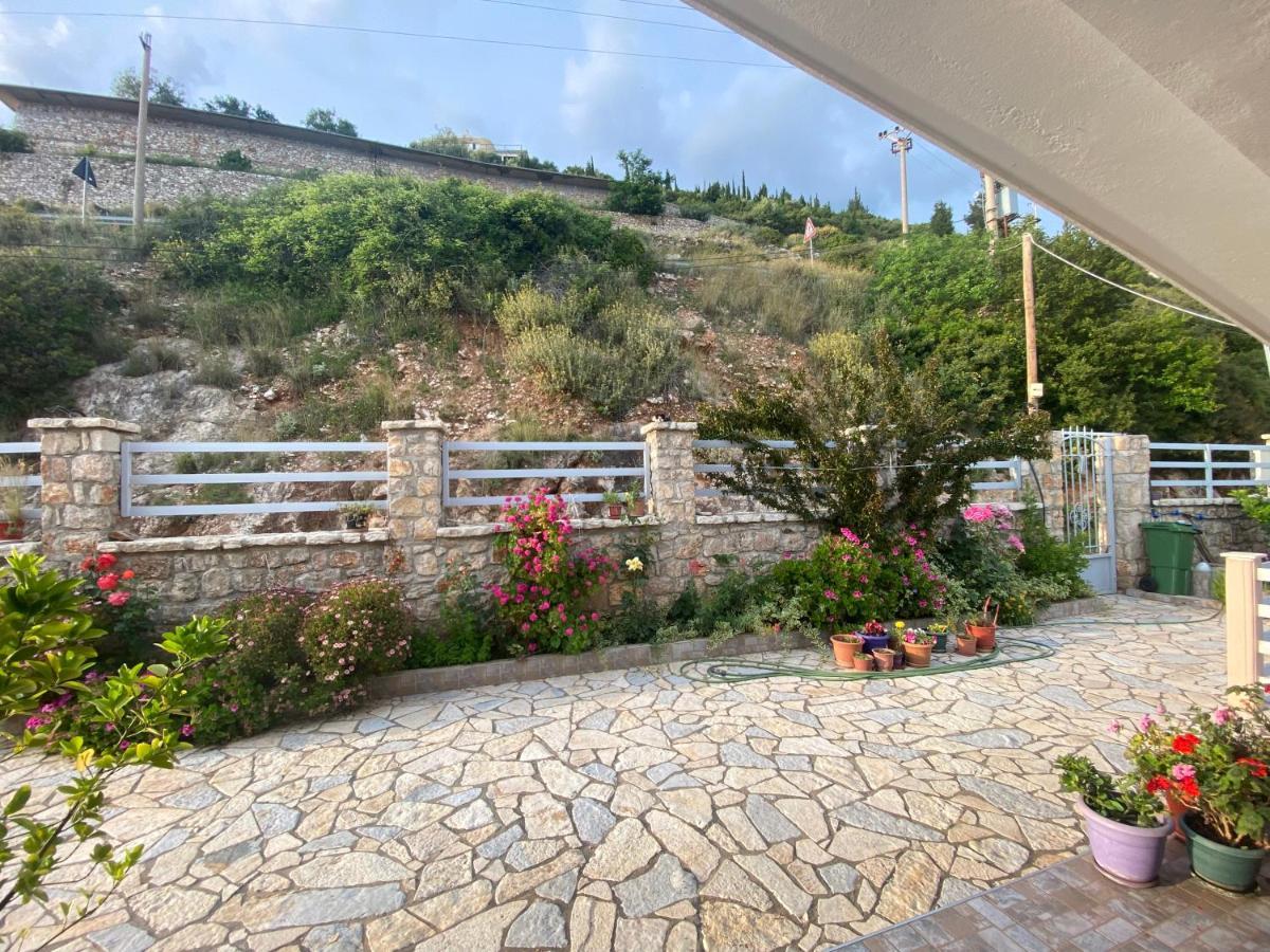 Vila Aleks Vuno Exterior foto