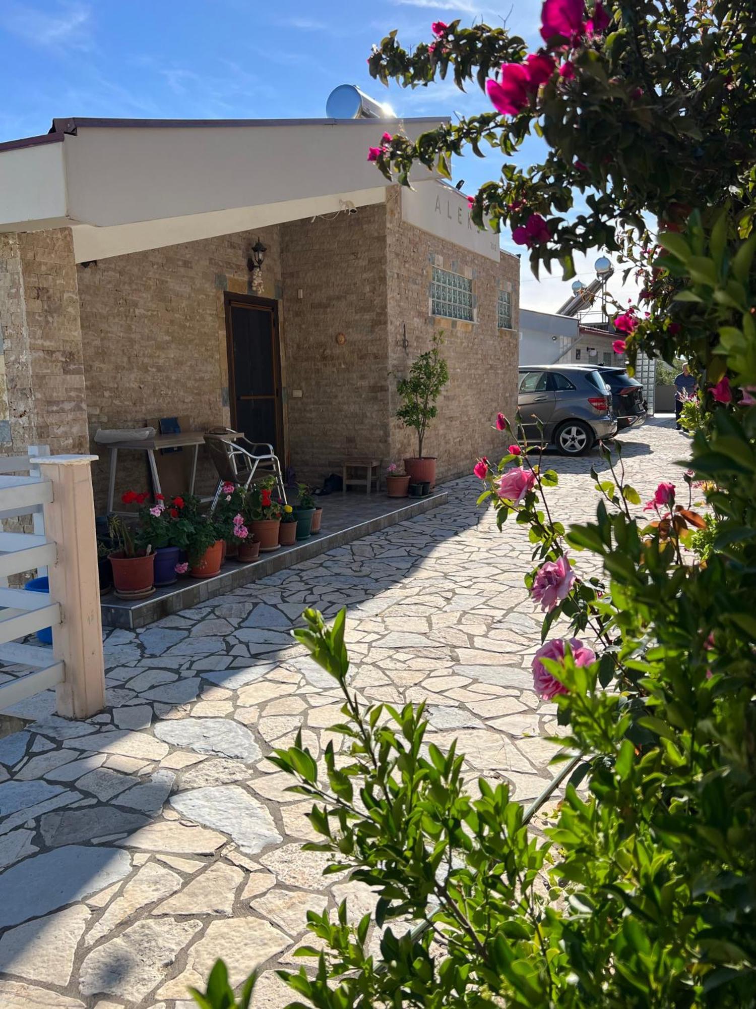 Vila Aleks Vuno Exterior foto